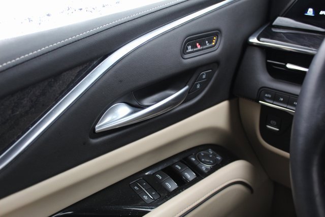 Used 2022 Cadillac Escalade Premium Luxury image 21