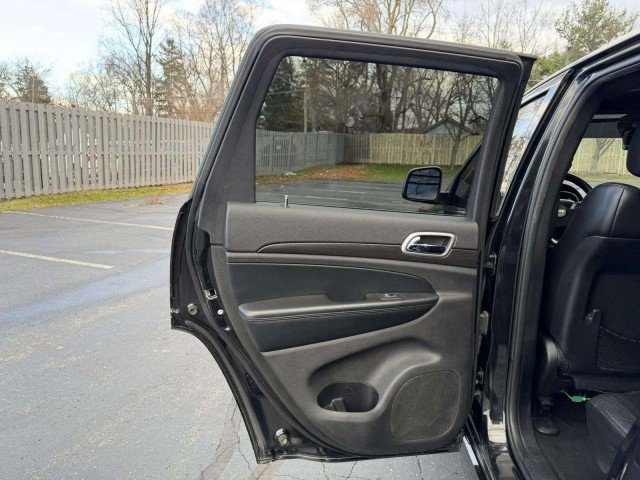 Used 2015 Jeep Grand Cherokee Altitude image 20