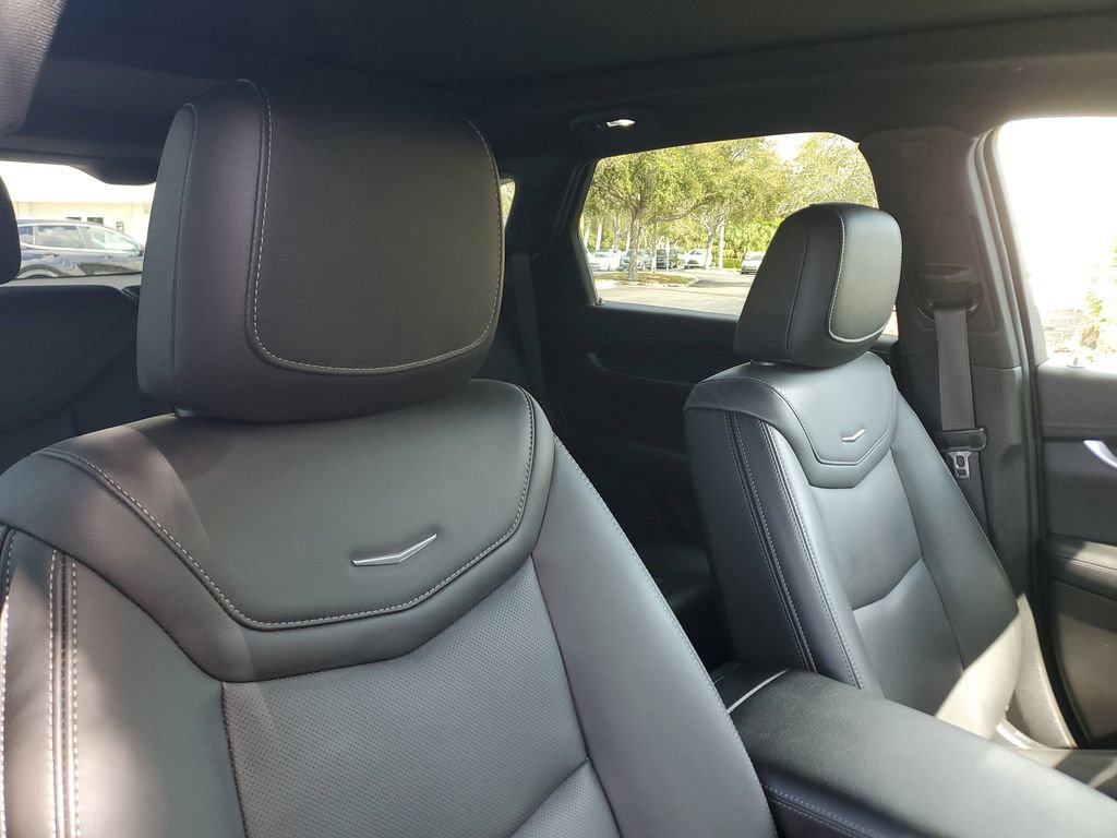 Used 2022 Cadillac XT5 Premium Luxury w/ LPO, Premium Carpet Package image 23