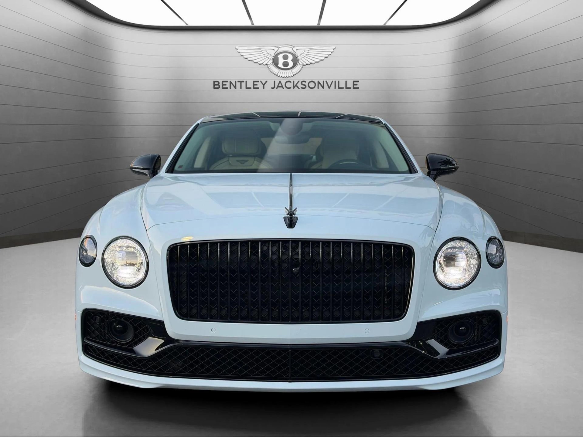 Used 2024 Bentley Flying Spur V8 image 8