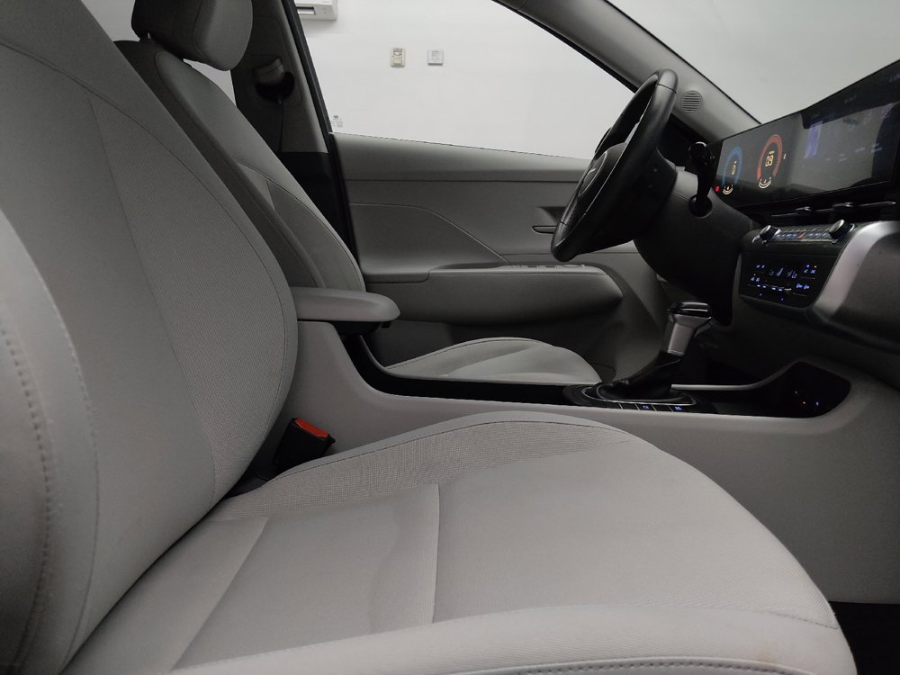 Used 2024 Hyundai Kona SEL FWD image 21