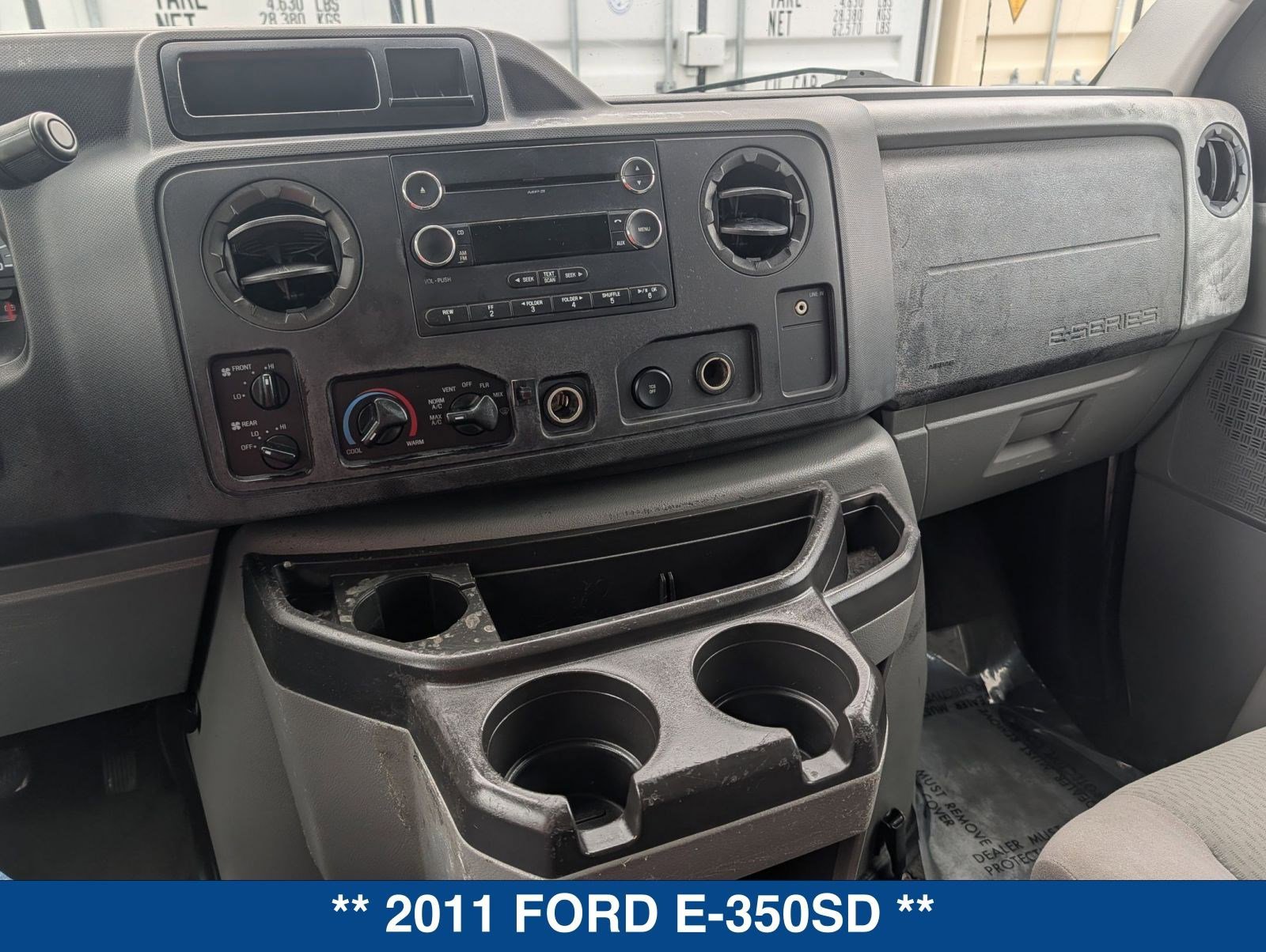 Used 2011 Ford E-350 and Econoline 350 XLT image 29