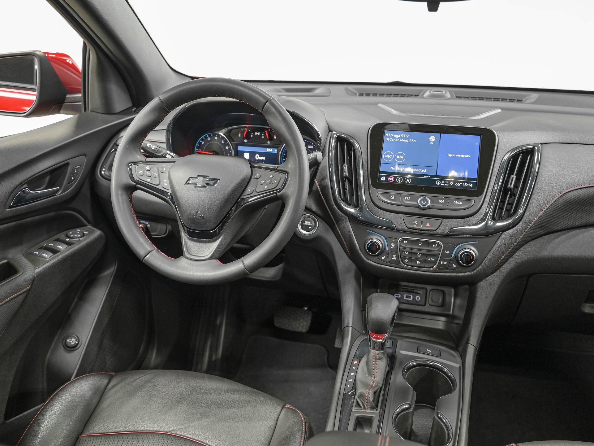 Used 2023 Chevrolet Equinox RS w/ RS Leather Package image 29