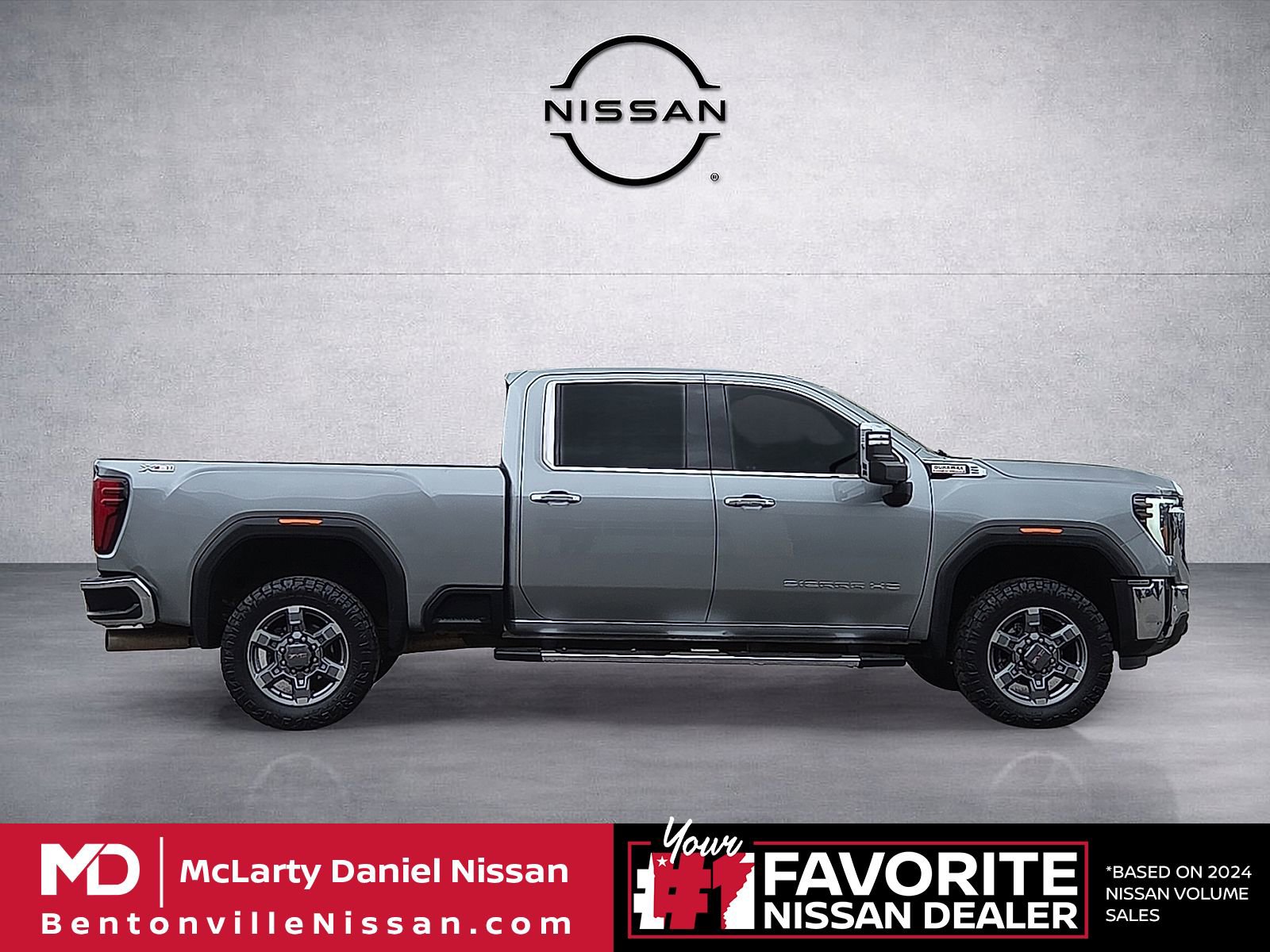 Used 2025 GMC Sierra 2500 SLT w/ SLT Premium Package AWD/4WD image 6