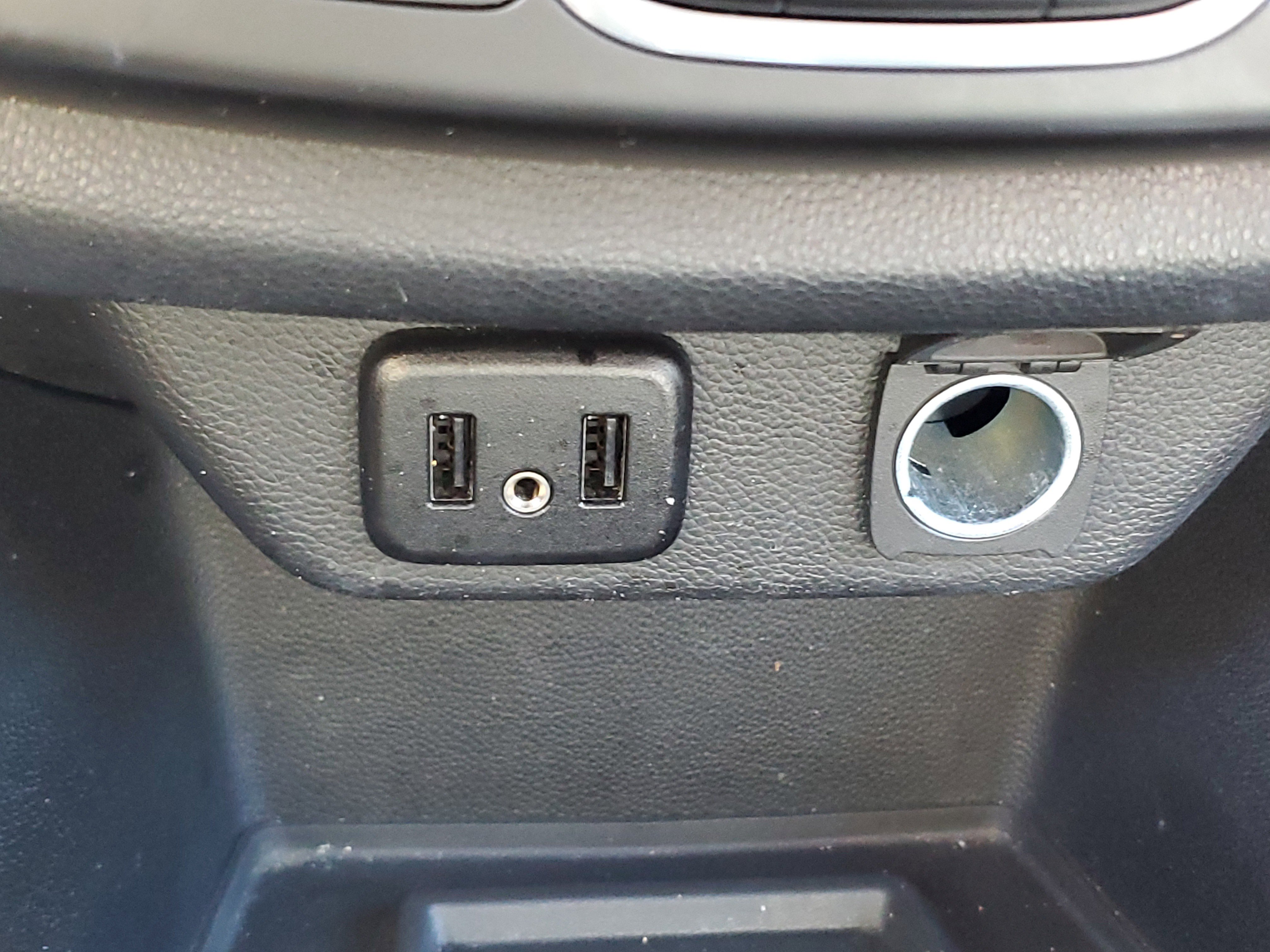 Used 2018 Chevrolet Traverse Premier w/ Driver Confidence II Package image 22