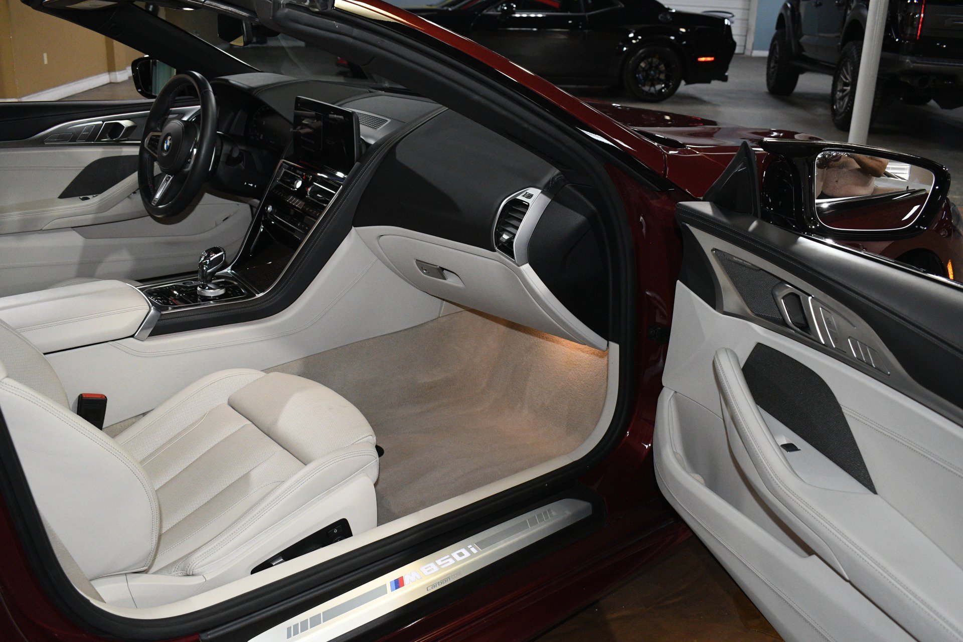 Used 2023 BMW M850i xDrive Convertible w/ Driving Assistance Package AWD/4WD image 48