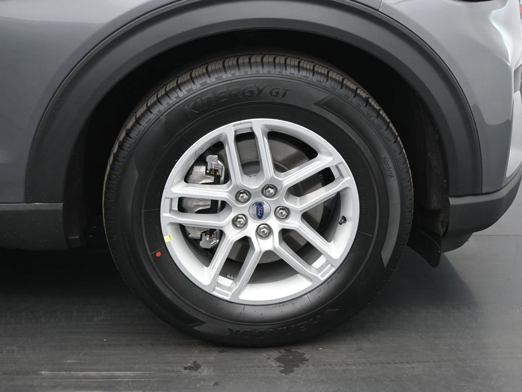 New 2026 Ford Explorer Active image 22