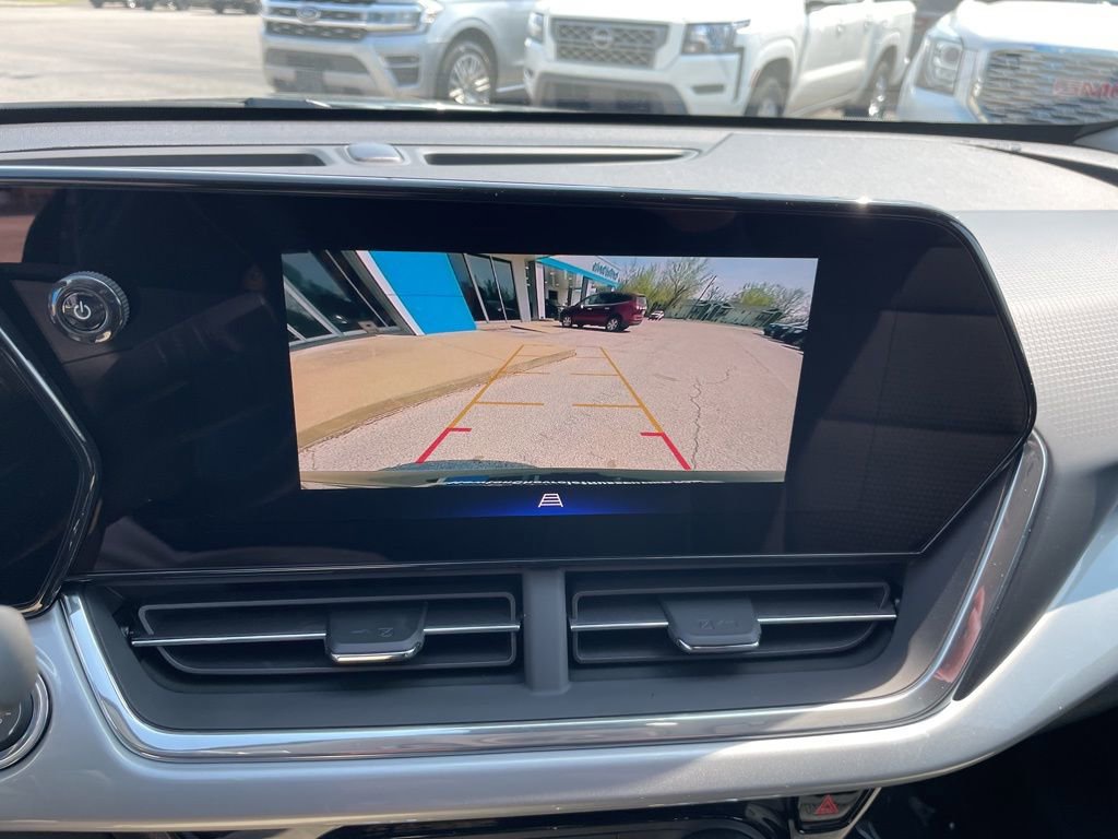 New 2026 Chevrolet Trax LT w/ Driver Confidence Package image 11