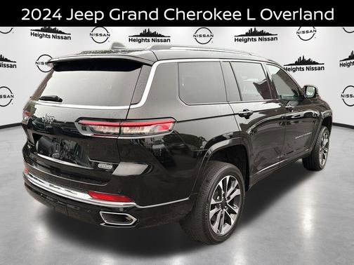 Used 2024 Jeep Grand Cherokee L Overland w/ Trailer Tow Package AWD/4WD image 4