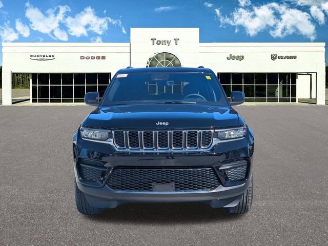 New 2025 Jeep Grand Cherokee Laredo RWD image 2