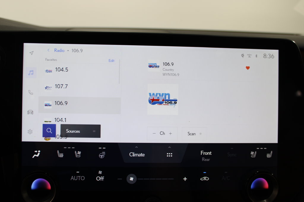 Used 2025 Lexus RX 350 Premium w/ Accessory Package (Z1) FWD image 44