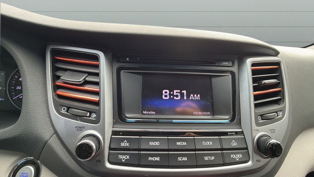 Used 2016 Hyundai Tucson Sport image 19