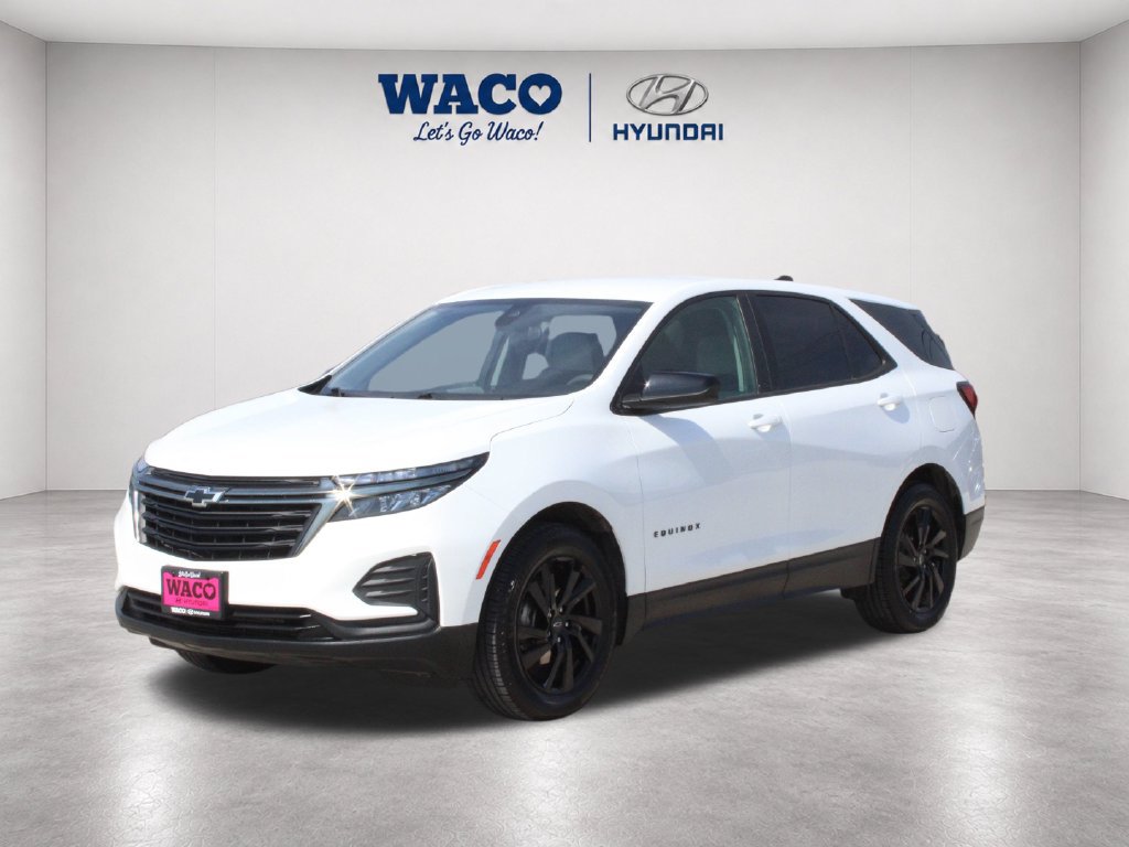 Used 2023 Chevrolet Equinox LS w/ LS Convenience Package FWD image 3
