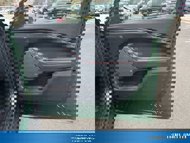 Certified 2025 Ford Mustang Mach-E Premium w/ Sport Appearance Package image 24