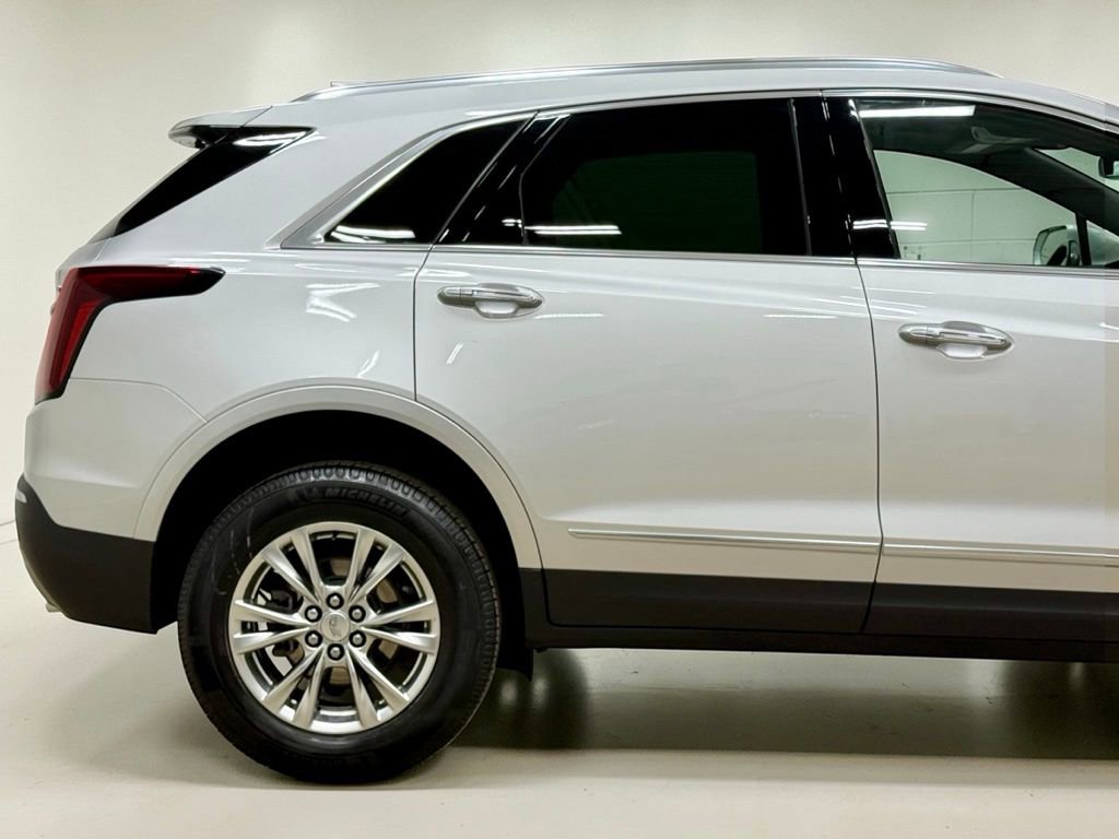 Used 2020 Cadillac XT5 Premium Luxury w/ LPO, Floor Liner Package image 12