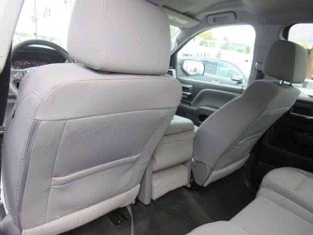 Used 2018 Chevrolet Silverado 1500 Custom w/ Custom Convenience Package AWD/4WD image 31