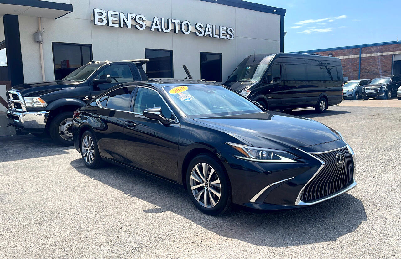Used 2019 Lexus ES 350 Luxury w/ Accessory Package 2 image 4