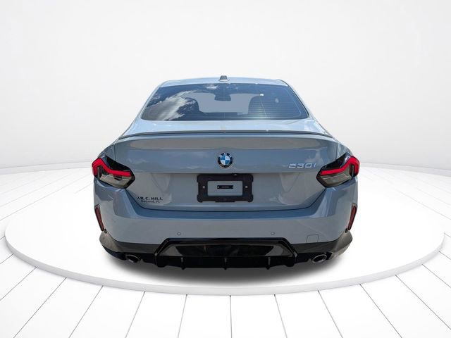 Used 2024 BMW 230i Coupe w/ M Sport Package RWD image 5