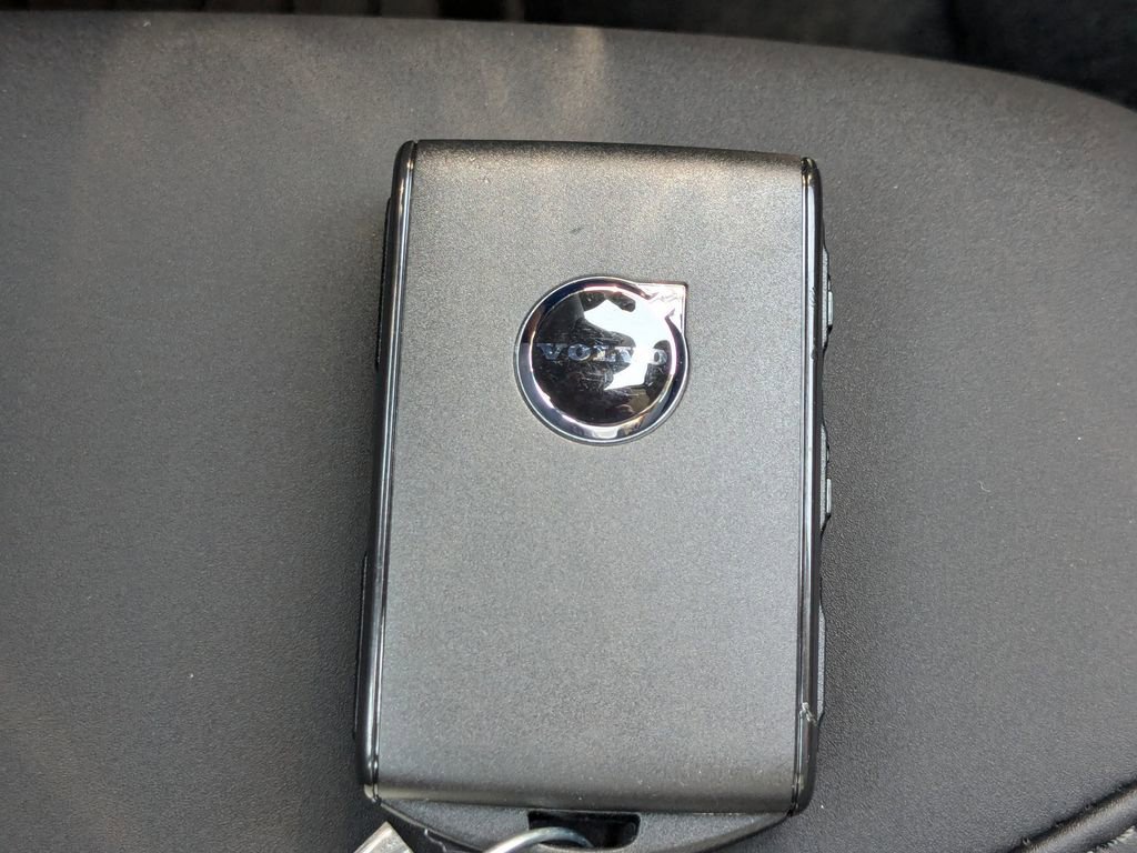 New 2026 Volvo XC60 B5 Core image 31