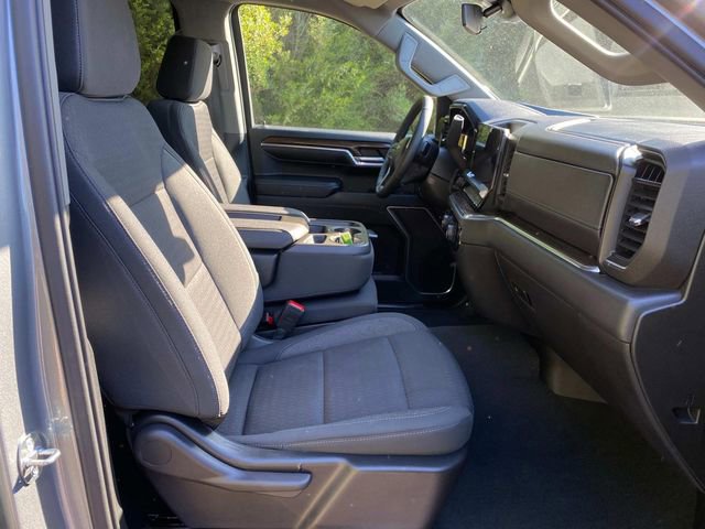 Used 2023 Chevrolet Silverado 1500 LT AWD/4WD image 34