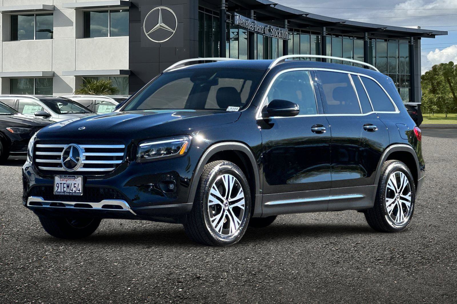 Certified 2025 Mercedes-Benz GLB 250 4MATIC image 8