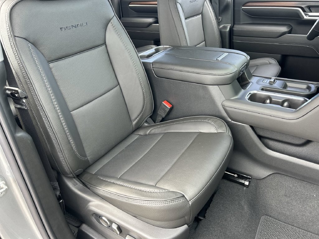 New 2026 GMC Sierra 2500 Denali w/ Technology Package AWD/4WD image 27