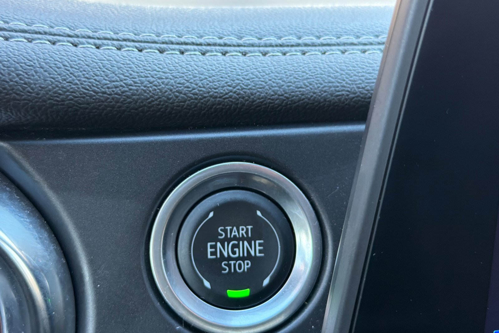 Used 2025 Chevrolet Blazer LT image 22