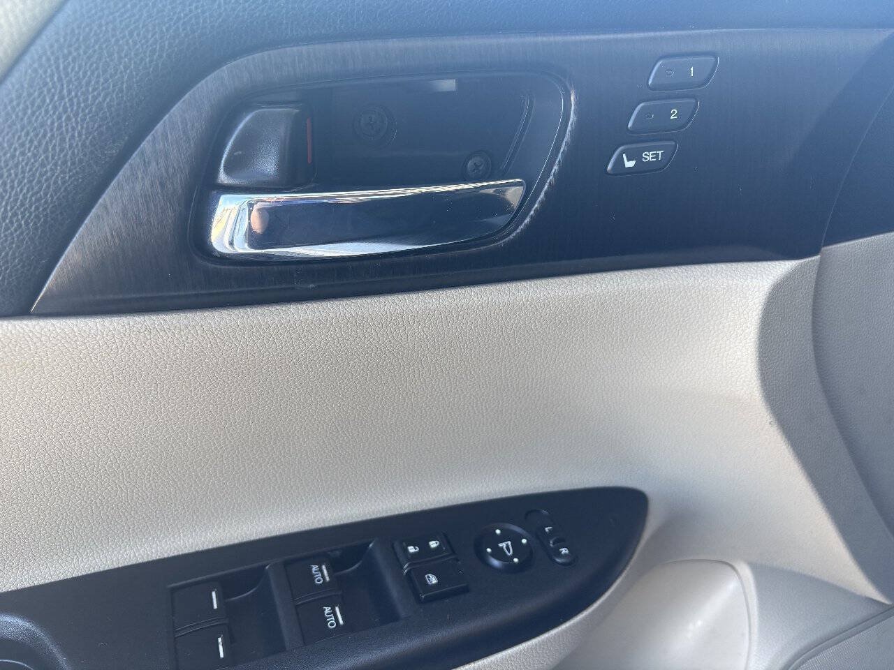 Used 2014 Honda Accord EX-L image 12