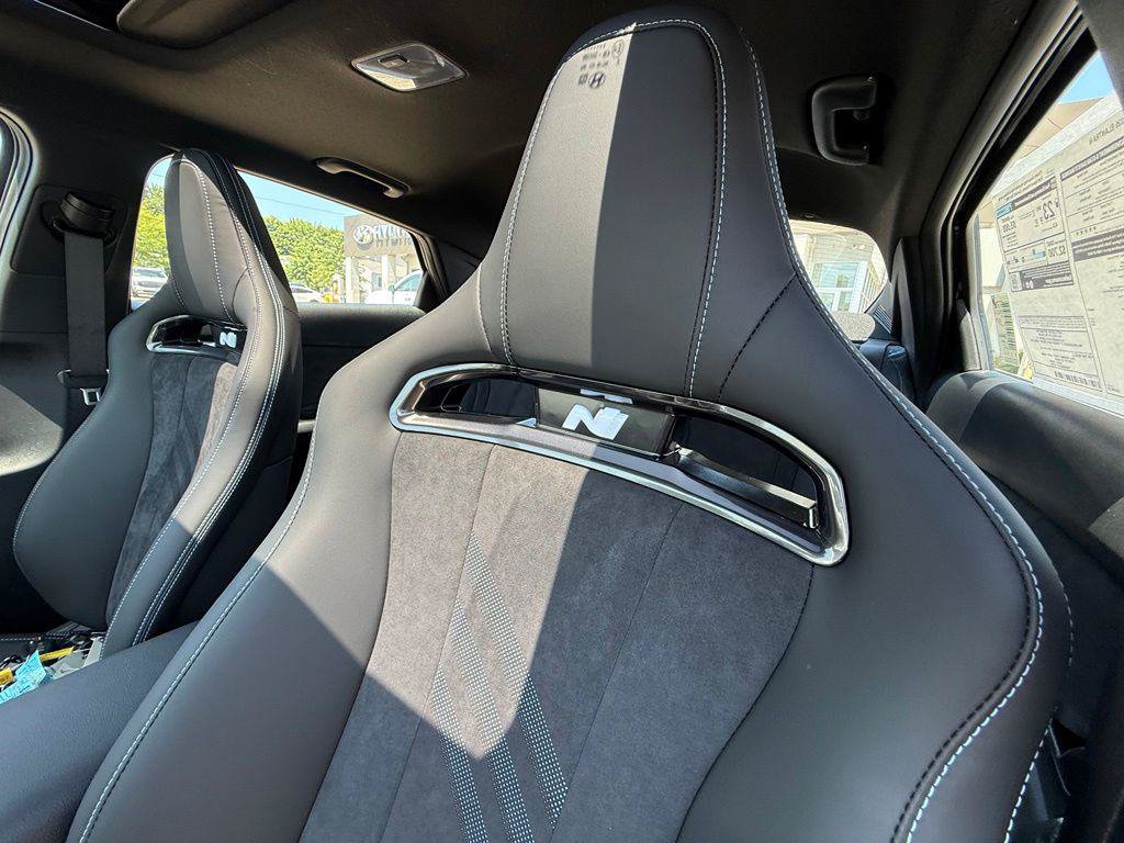 New 2026 Hyundai Elantra N FWD image 22