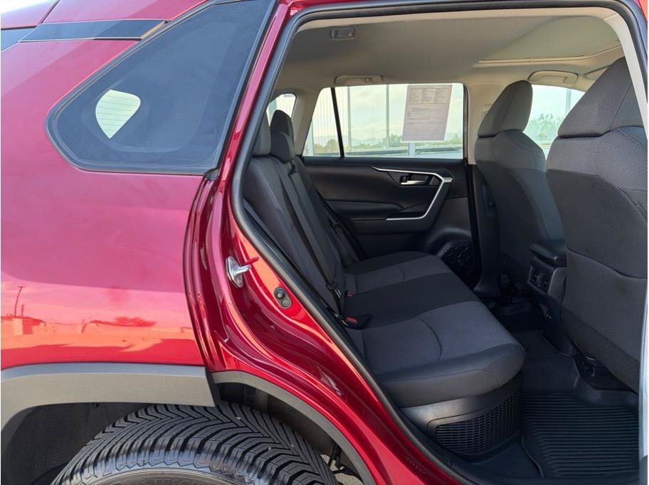Used 2019 Toyota RAV4 XLE w/ Convenience Package AWD/4WD image 13