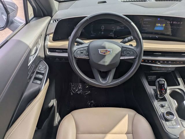 Used 2025 Cadillac XT4 Premium Luxury FWD image 17