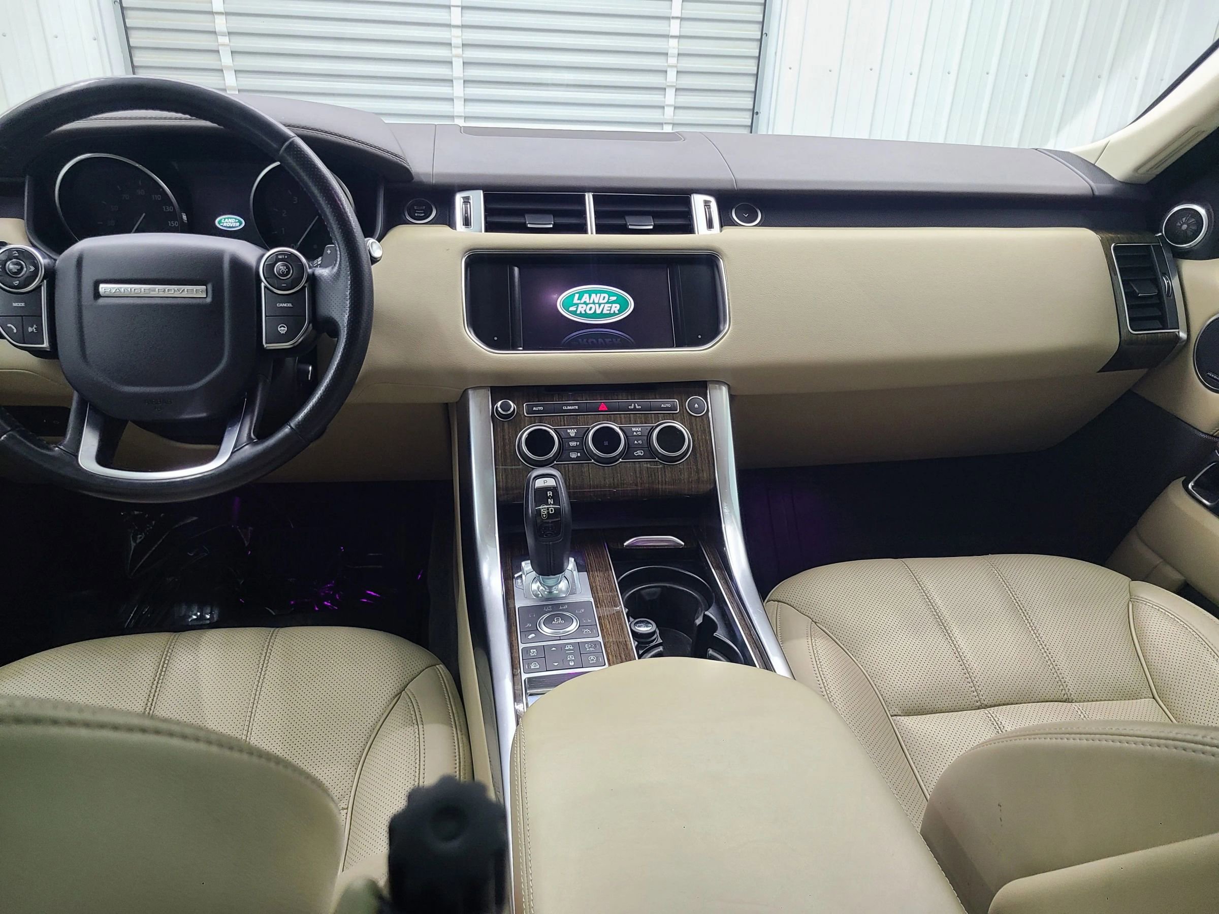 Used 2016 Land Rover Range Rover Sport Supercharged image 2