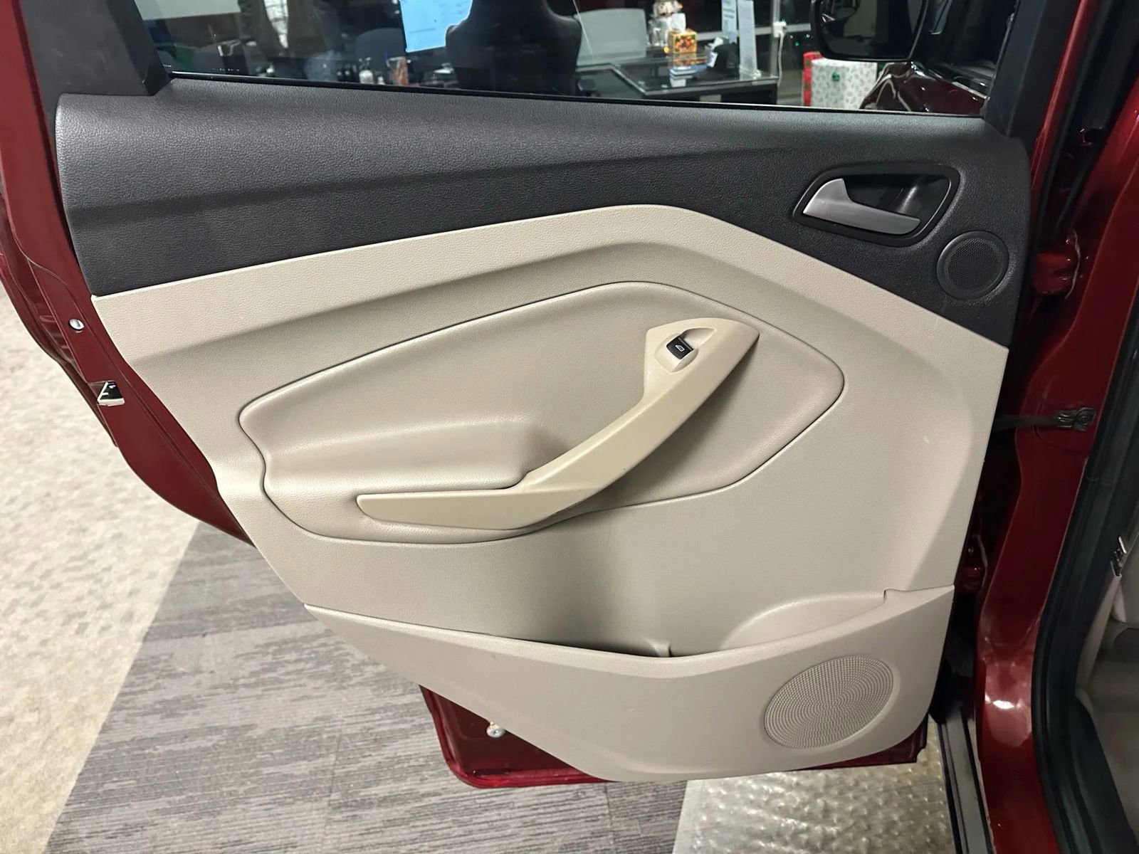 Used 2014 Ford Escape SE w/ Equipment Group 201A image 42