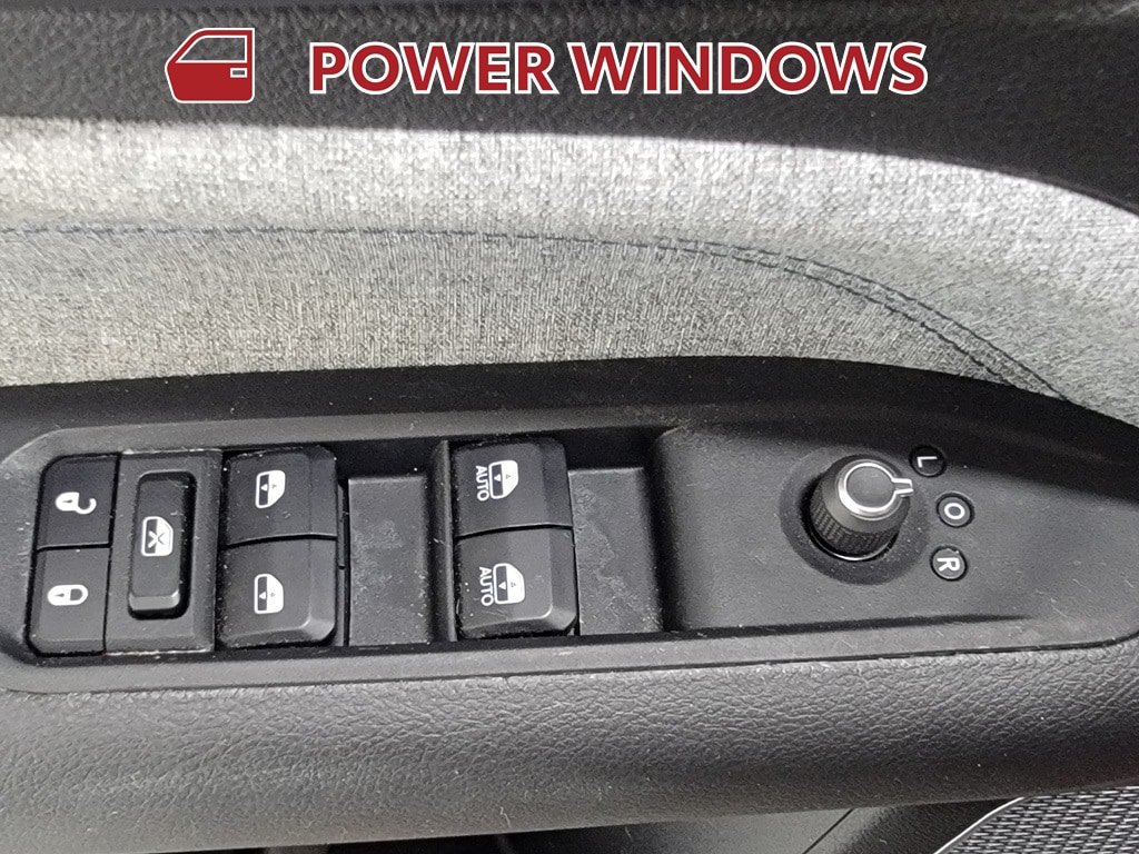Used 2025 Jeep Compass Latitude AWD/4WD image 25