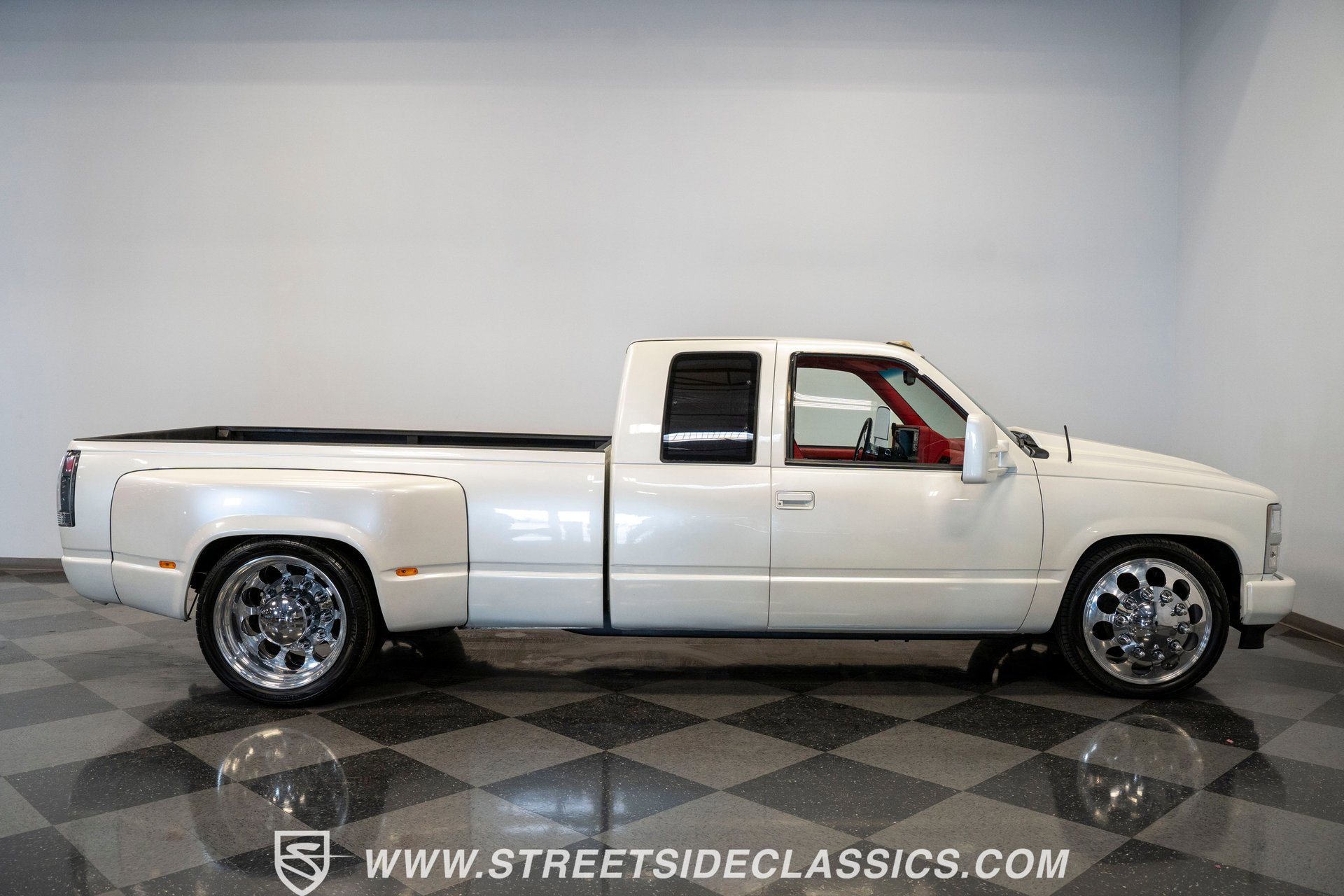 Used 1989 Chevrolet Silverado 3500 2WD Extended Cab image 23