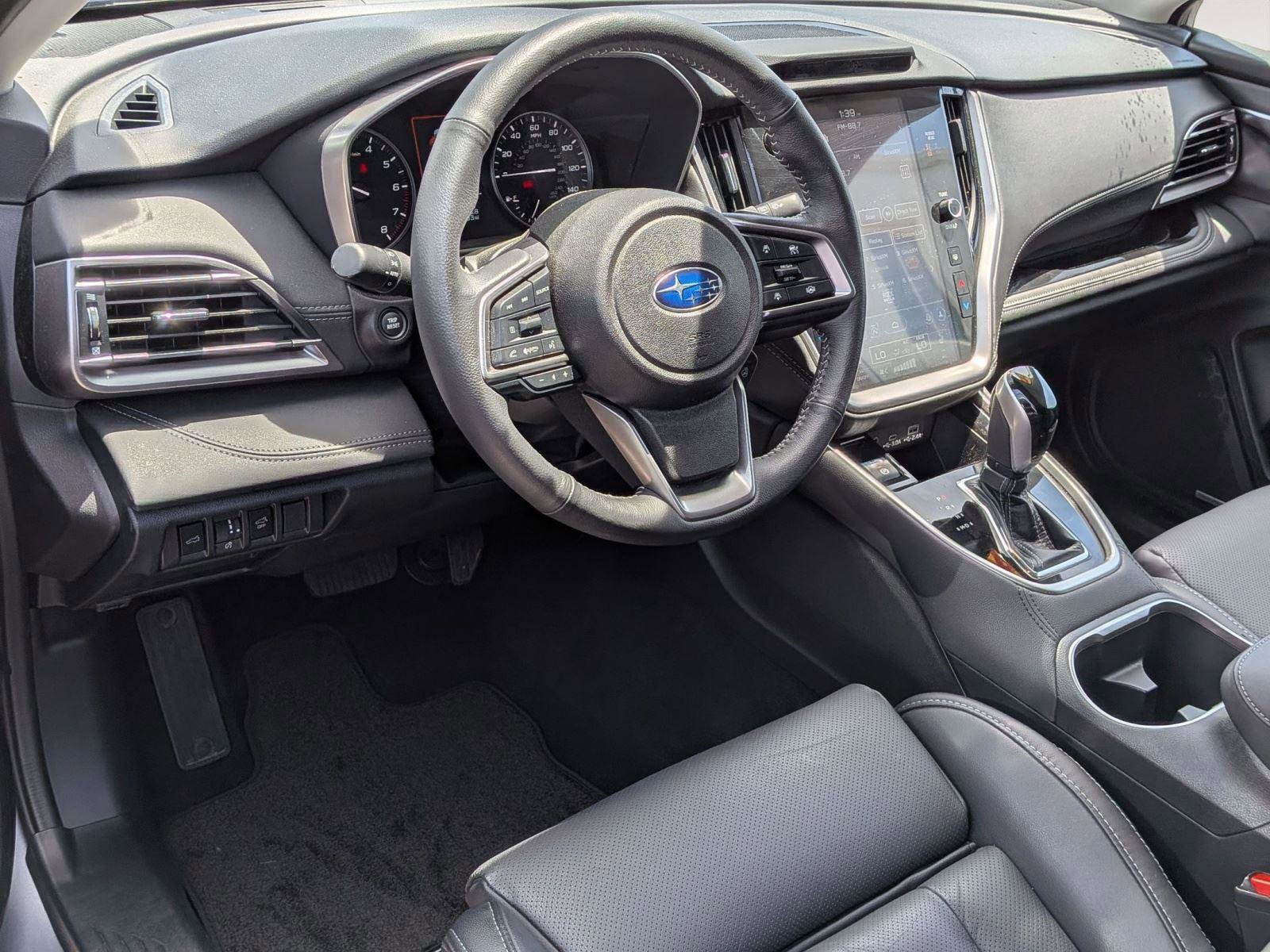 Certified 2025 Subaru Outback Limited AWD/4WD image 9