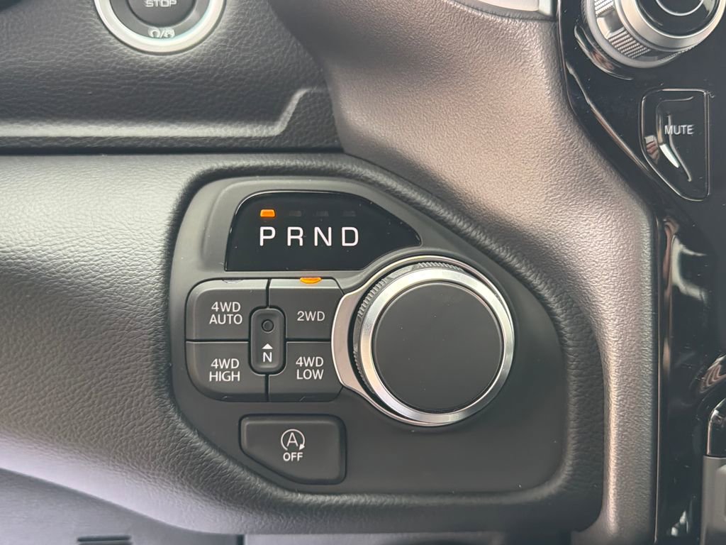 New 2026 RAM 1500 Big Horn AWD/4WD image 23