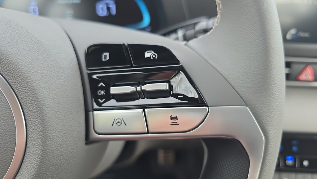 New 2026 Hyundai Elantra SEL Sport Premium FWD image 13