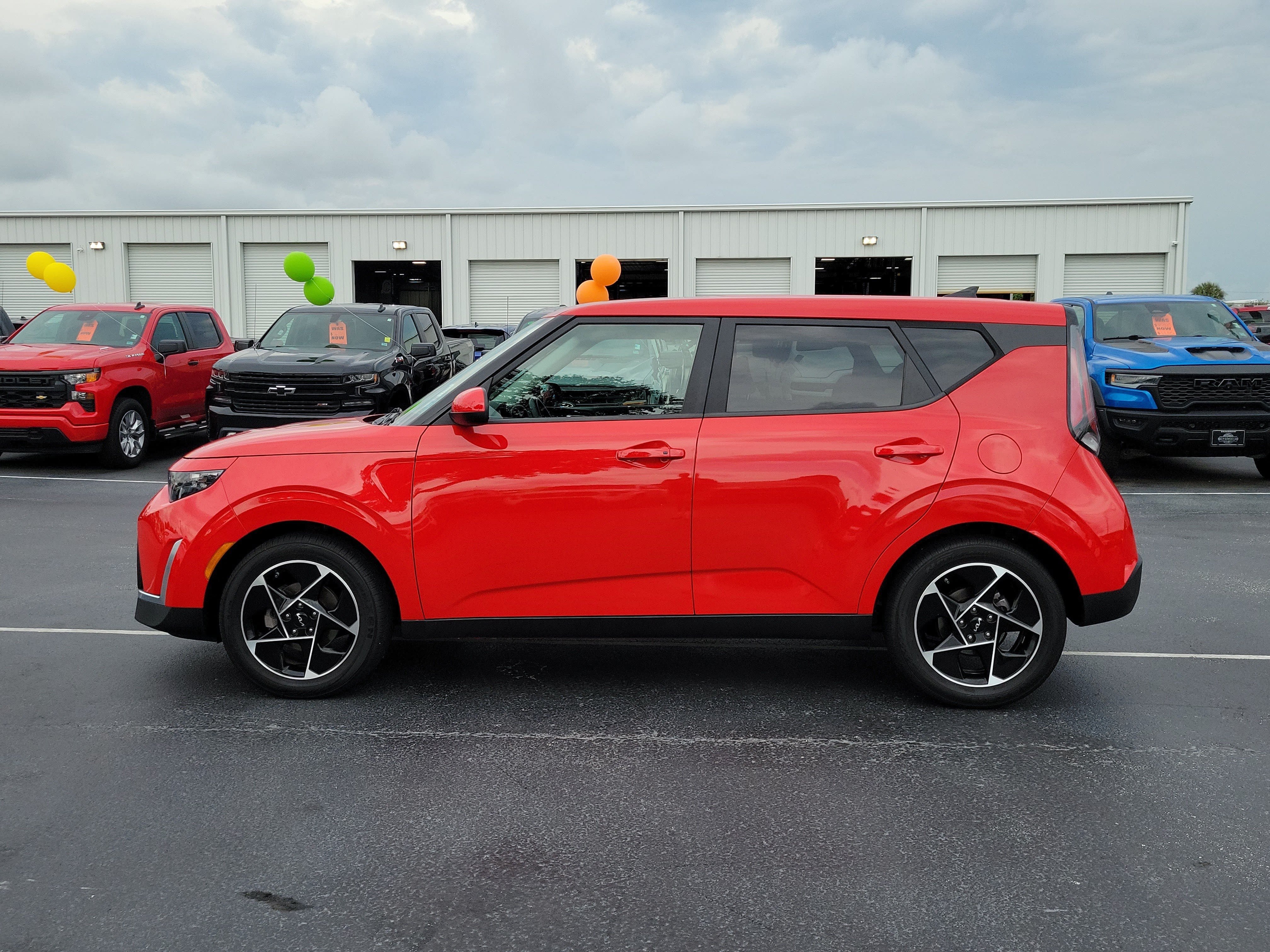 Used 2023 Kia Soul EX FWD image 6