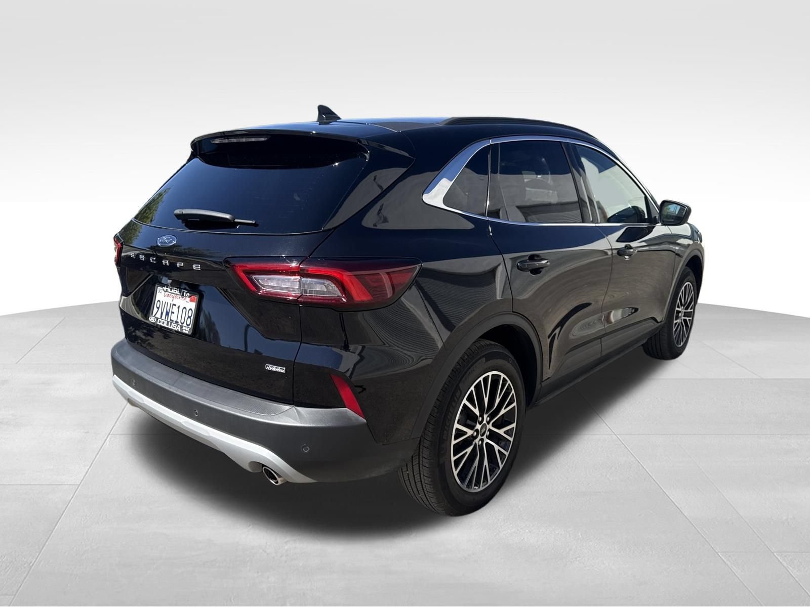 Used 2025 Ford Escape SE FWD image 5