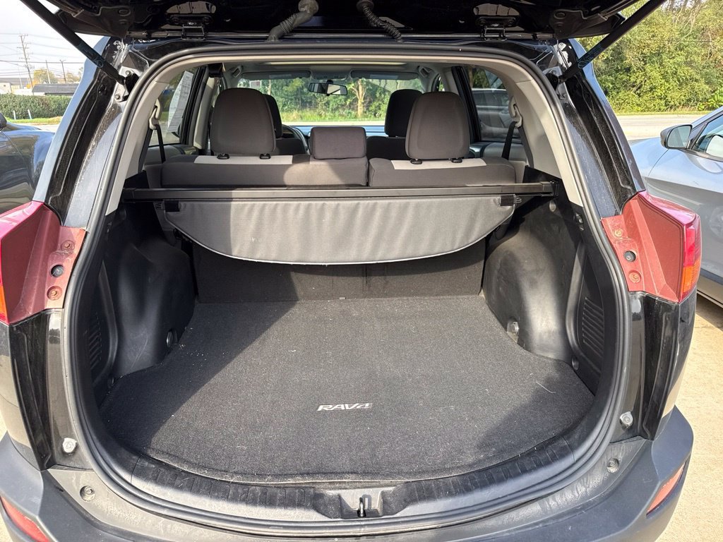 Used 2013 Toyota RAV4 XLE AWD/4WD image 21