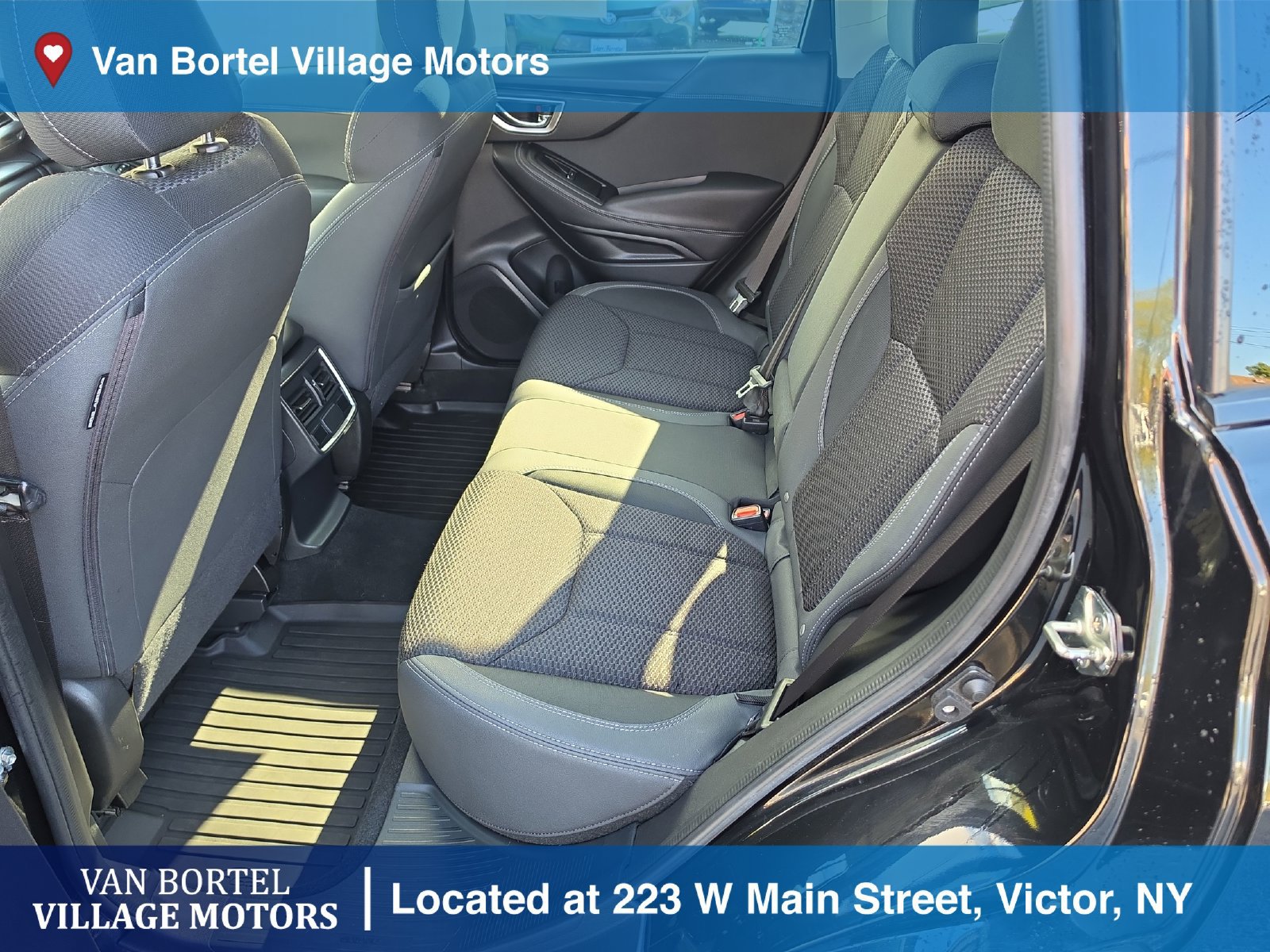 Used 2019 Subaru Forester Premium w/ All-Weather Package AWD/4WD image 25
