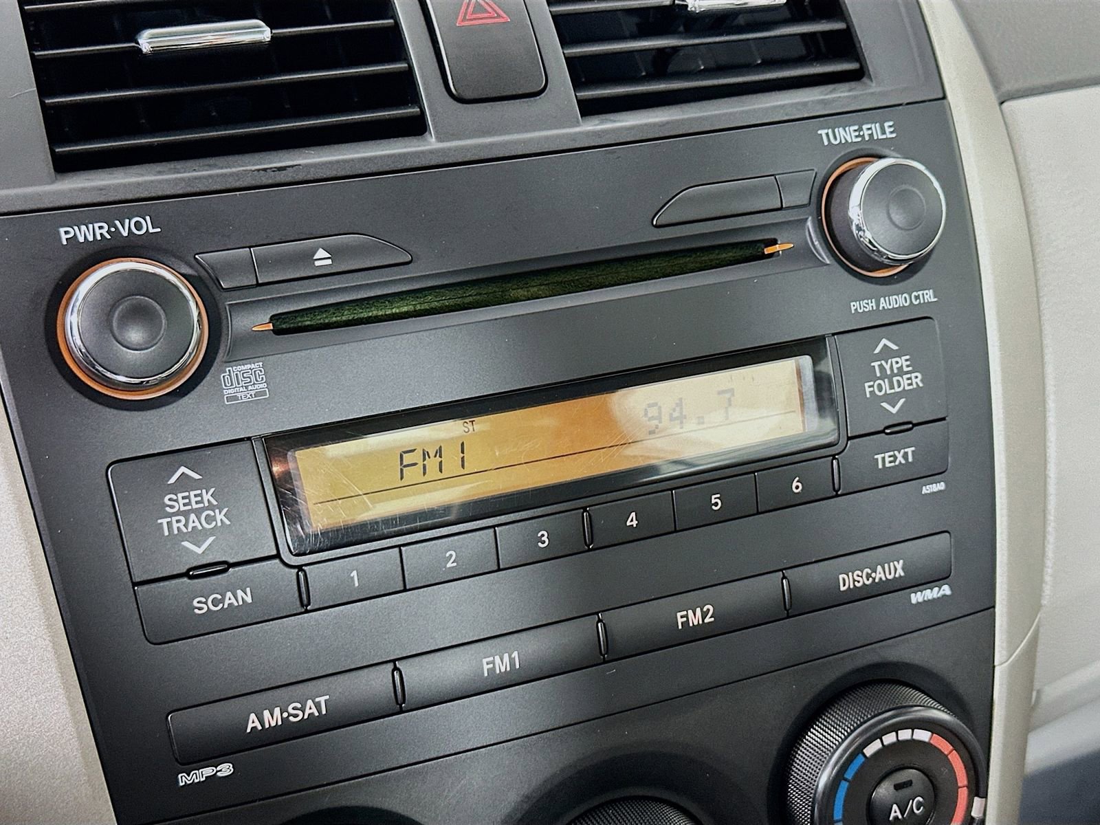 Used 2010 Toyota Corolla LE image 14