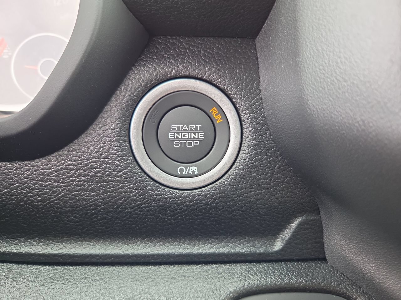 New 2026 RAM 1500 Express AWD/4WD image 28