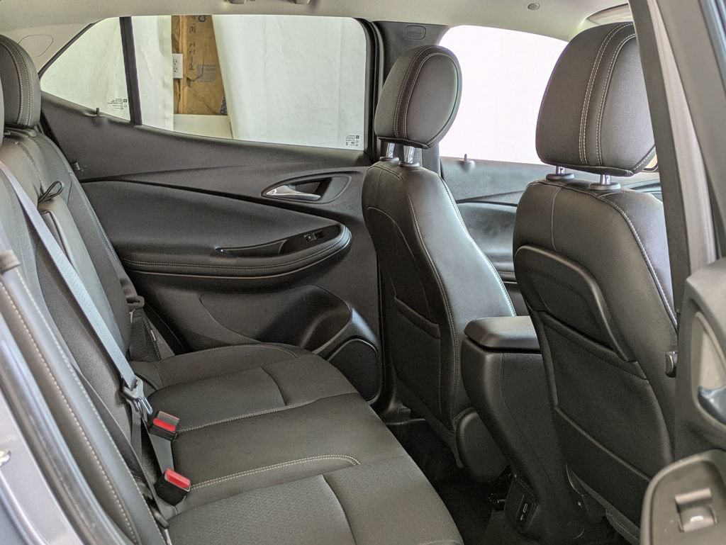 Used 2022 Buick Encore GX Select w/ Sport Touring Package FWD image 24