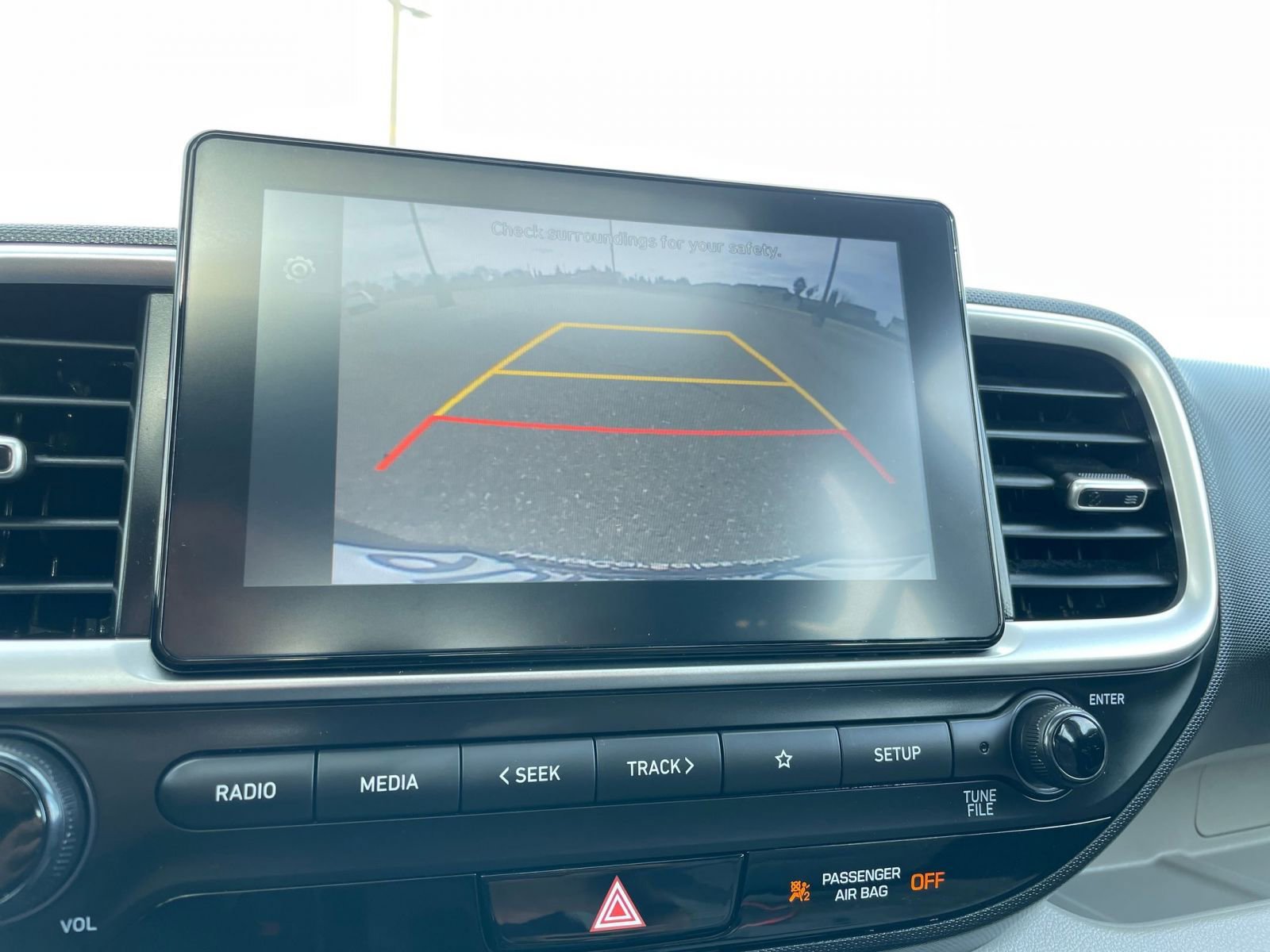 Used 2025 Hyundai Venue SEL image 23