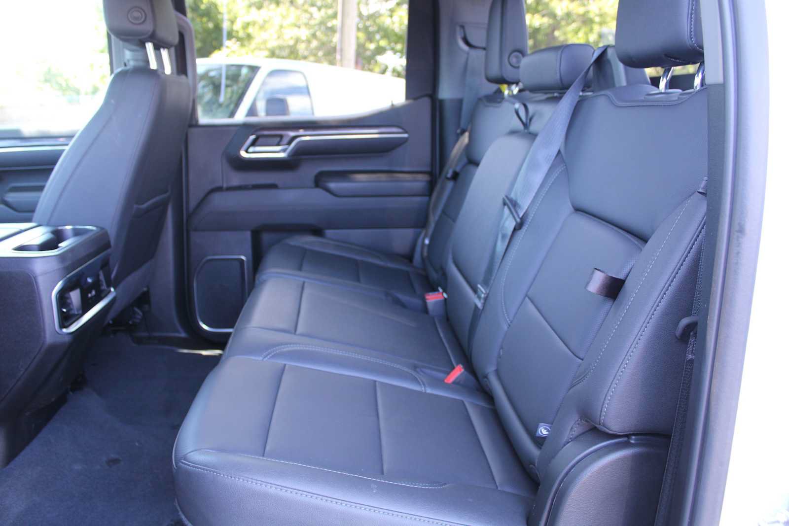 Certified 2022 Chevrolet Silverado 1500 LTZ AWD/4WD image 10