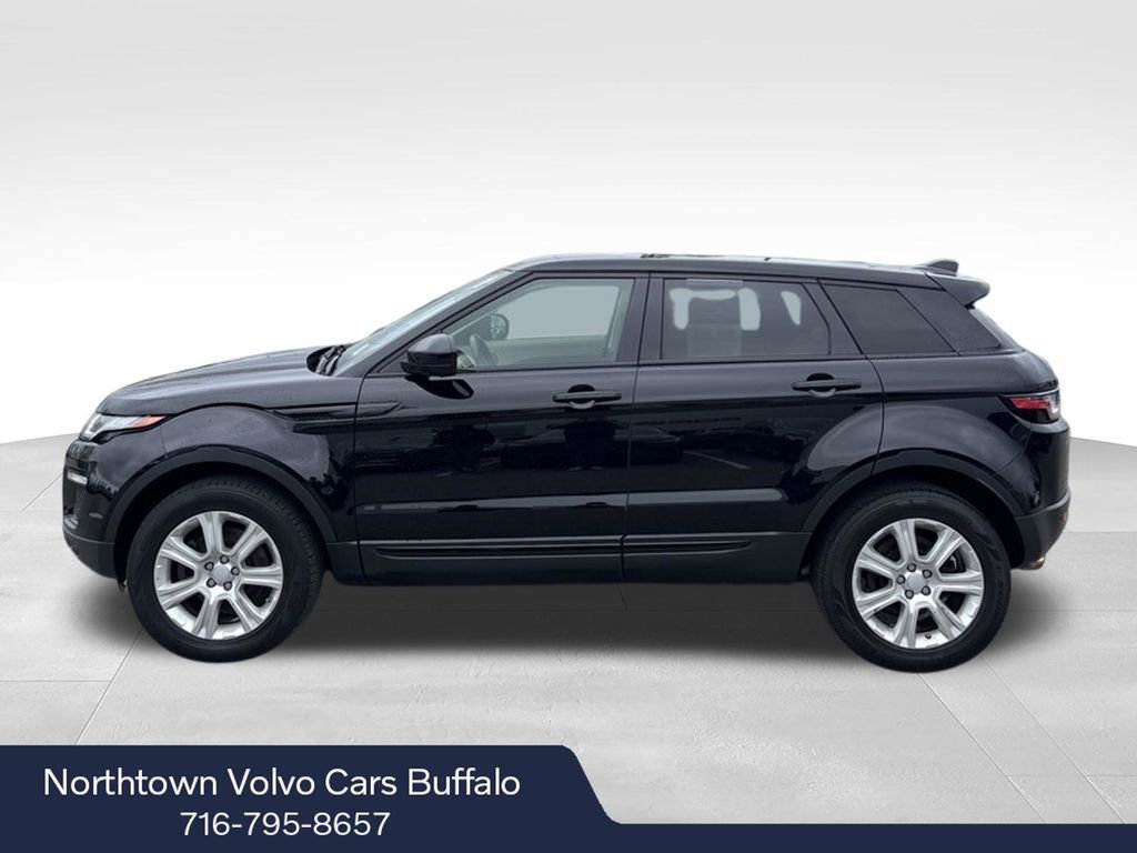 Used 2017 Land Rover Range Rover Evoque SE AWD/4WD image 2