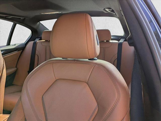 Used 2019 BMW 530i xDrive AWD/4WD image 14