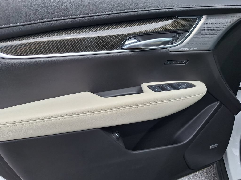 Used 2021 Cadillac XT6 Sport AWD/4WD image 37